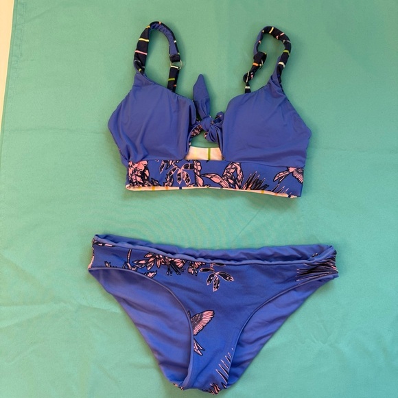 Maaji Blue Floral Bikini Set reversible padded lined size Small woman’s - Picture 7 of 11